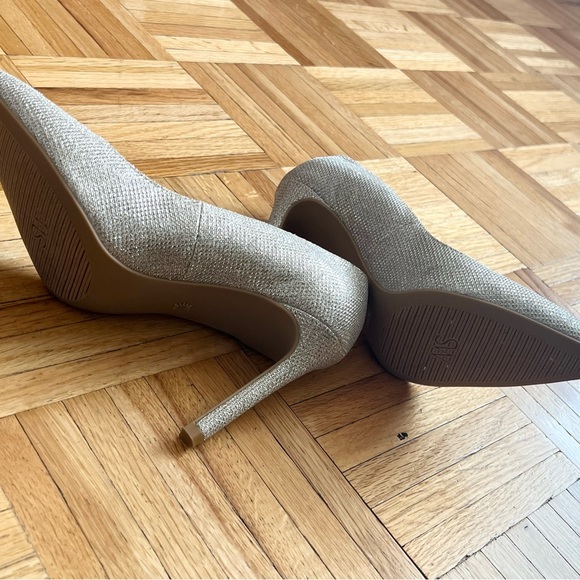 Stuart Weitzman Dancer 95 Pump - Picture 5 of 7